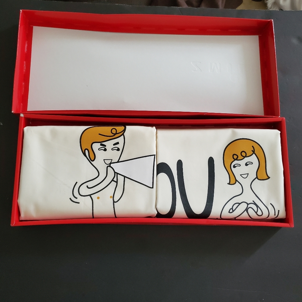 Couple pillow case set